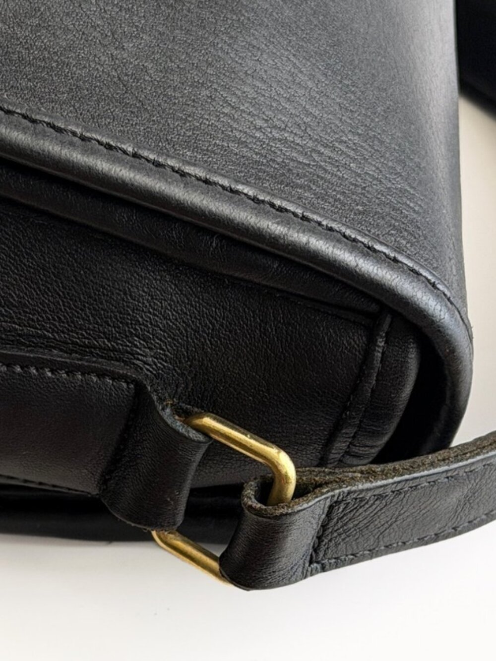 Vintage Coach 9790 City Bag Black Leather USA Crossbody 1994 - Picture 8 of 16